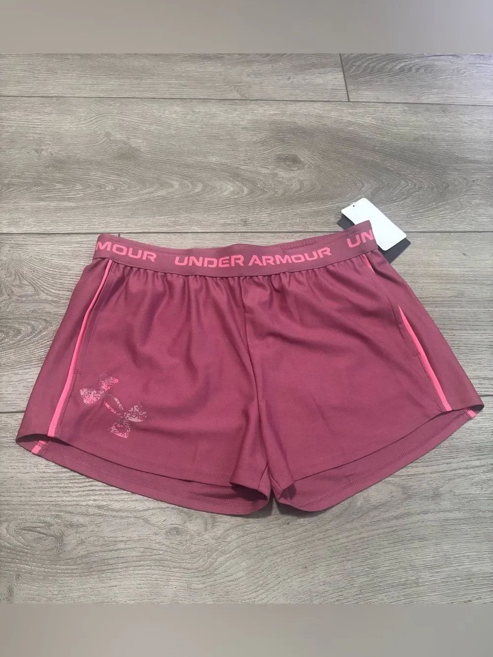 Under Armour girls  Performance Shorts